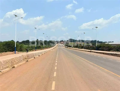 Apšvieskite ateitį su „BR Solar“ išmaniaisiais gatvių apšvietimo sprendimais